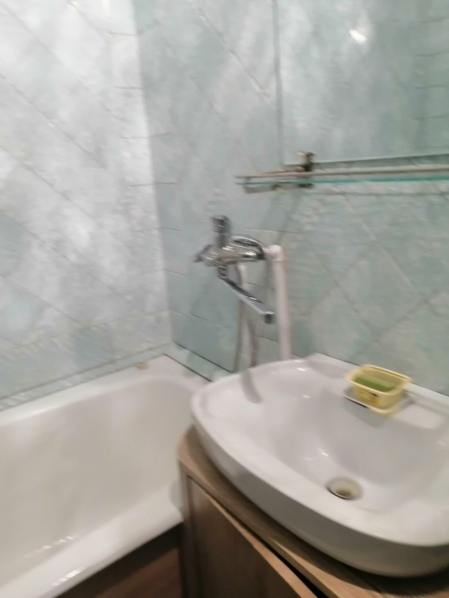 1835339618238069