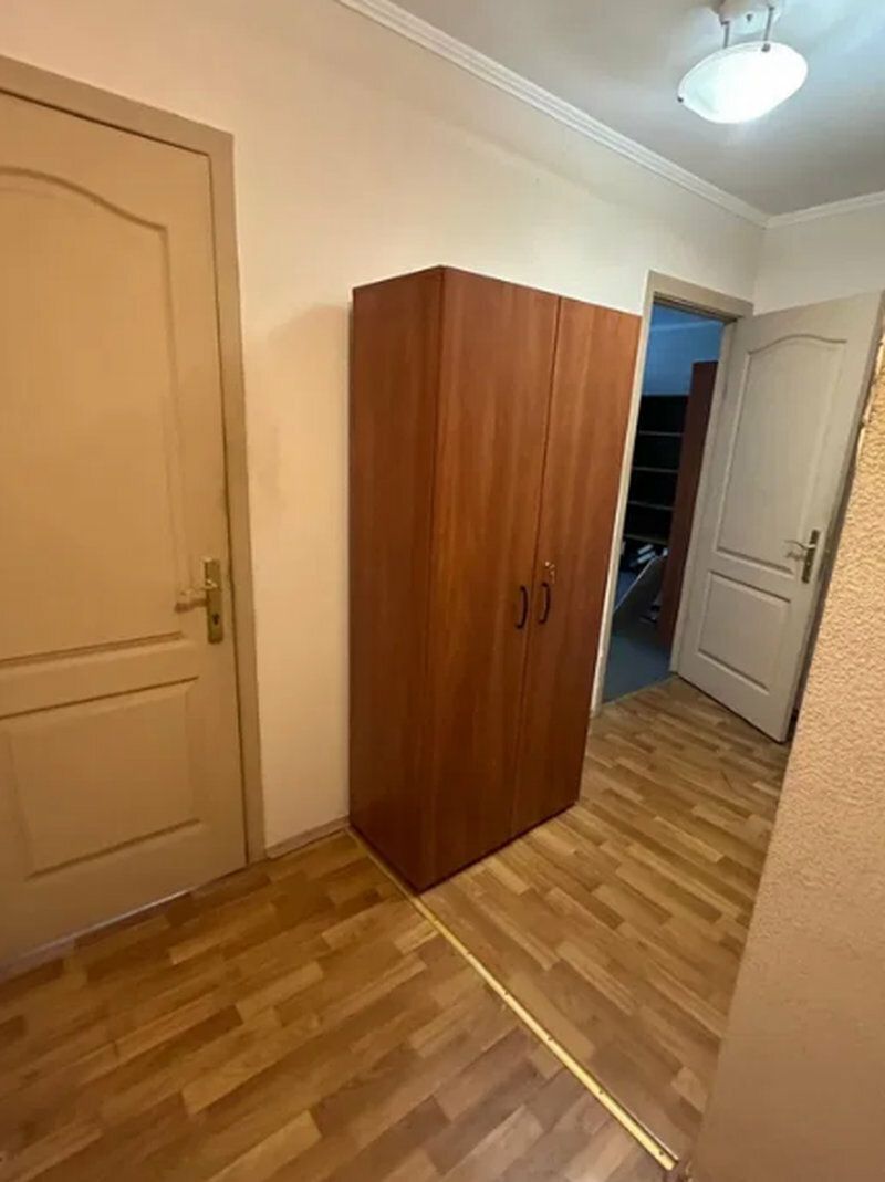 1835992833902069