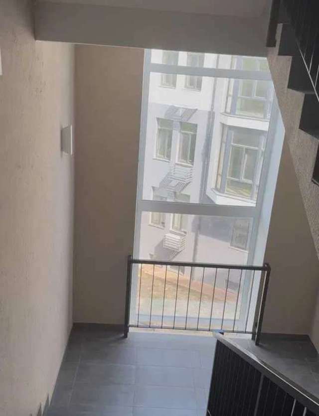 1835365956092691
