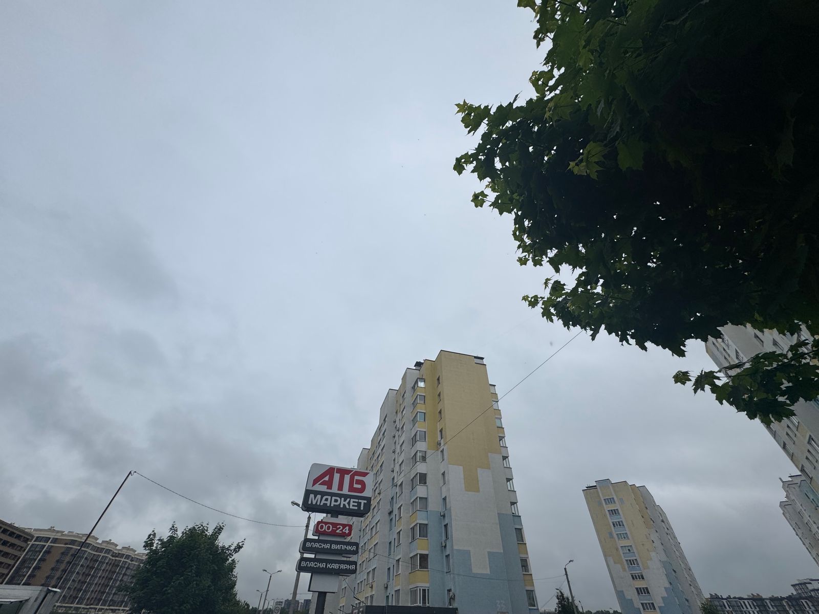 1832395768002692