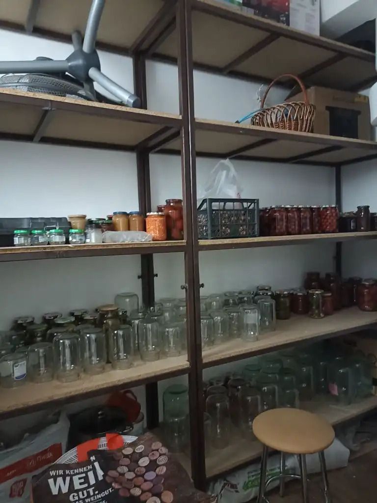 1834067673453692