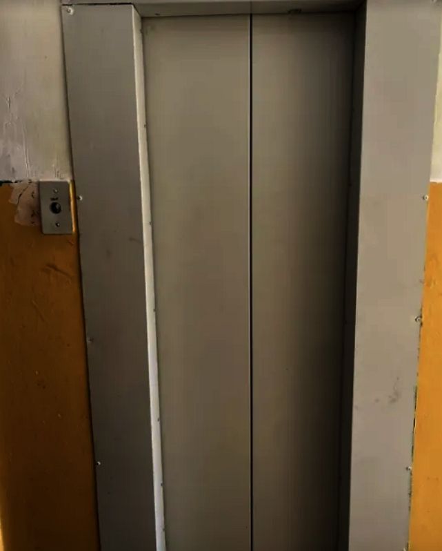 1838616000855693