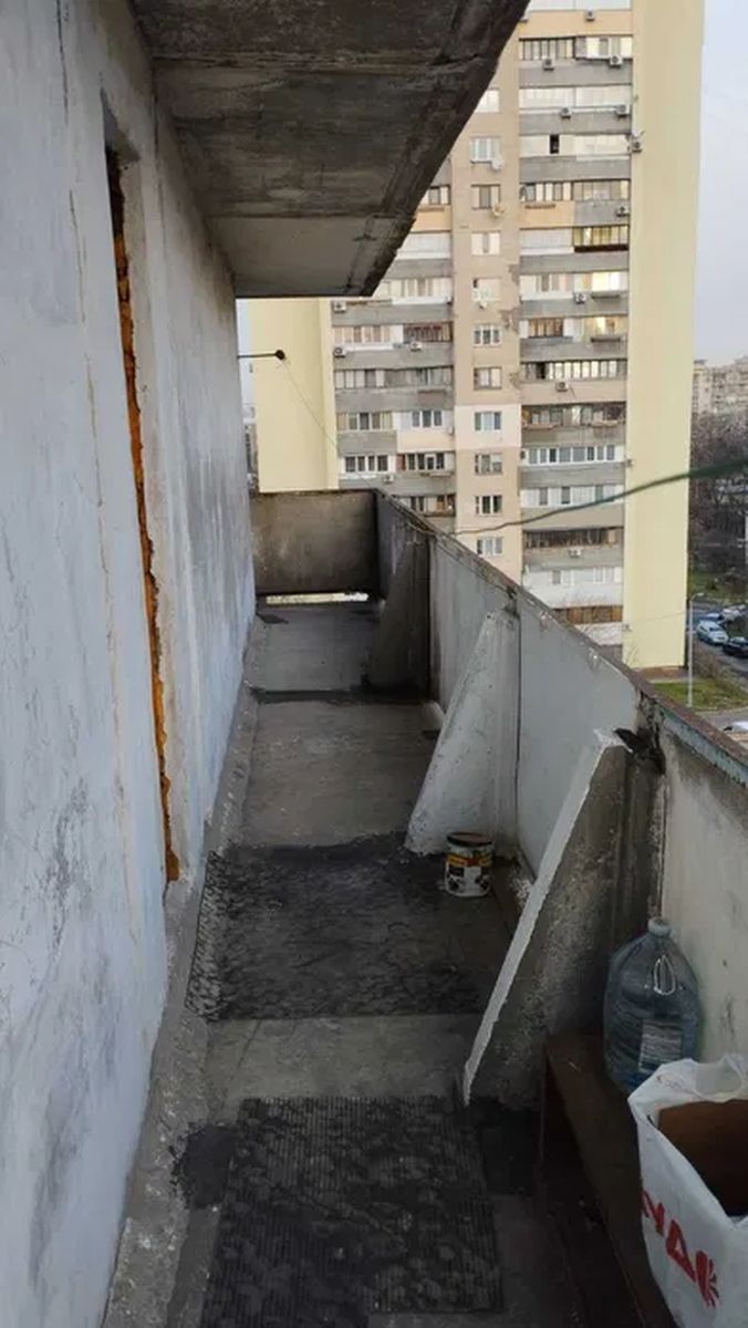 1831356463217694
