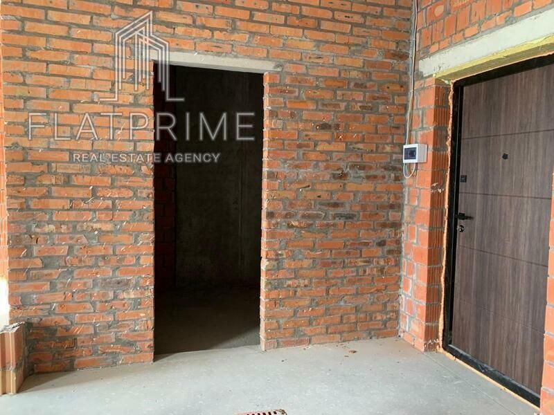 1832010376771696