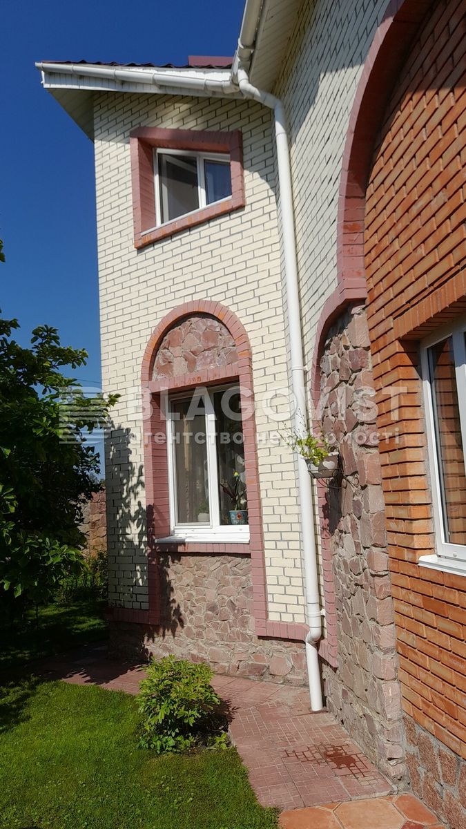 1835433298131696
