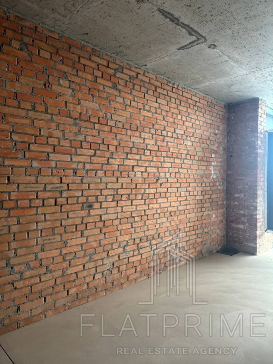 1838964941222696