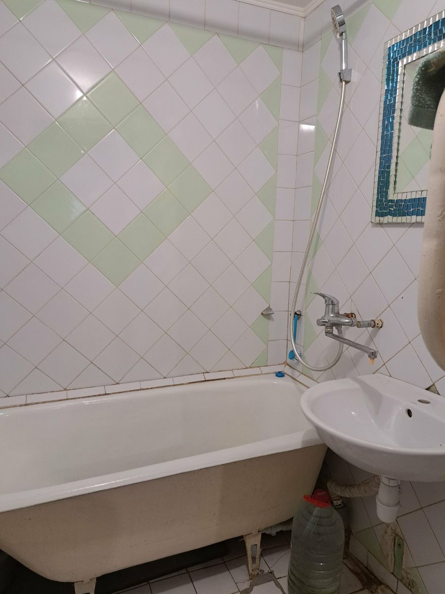 1785433139885698