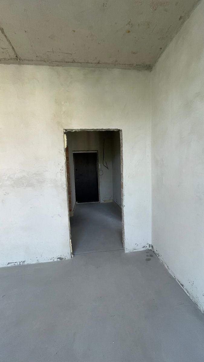 1834541673581698
