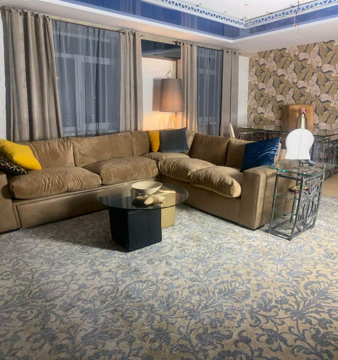 1829005896723007