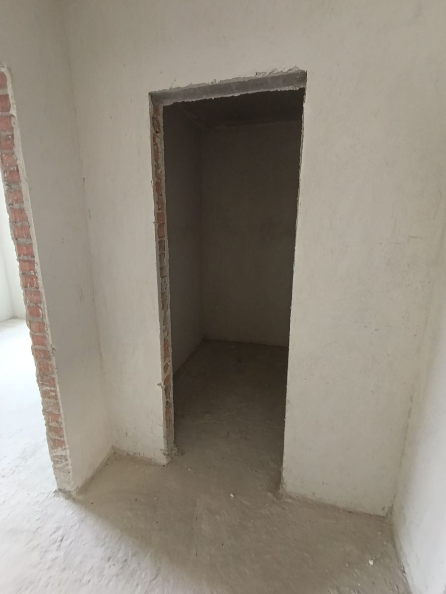 1837716572588700