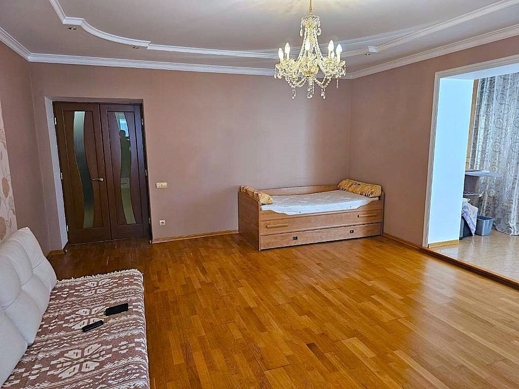 1839736326787700