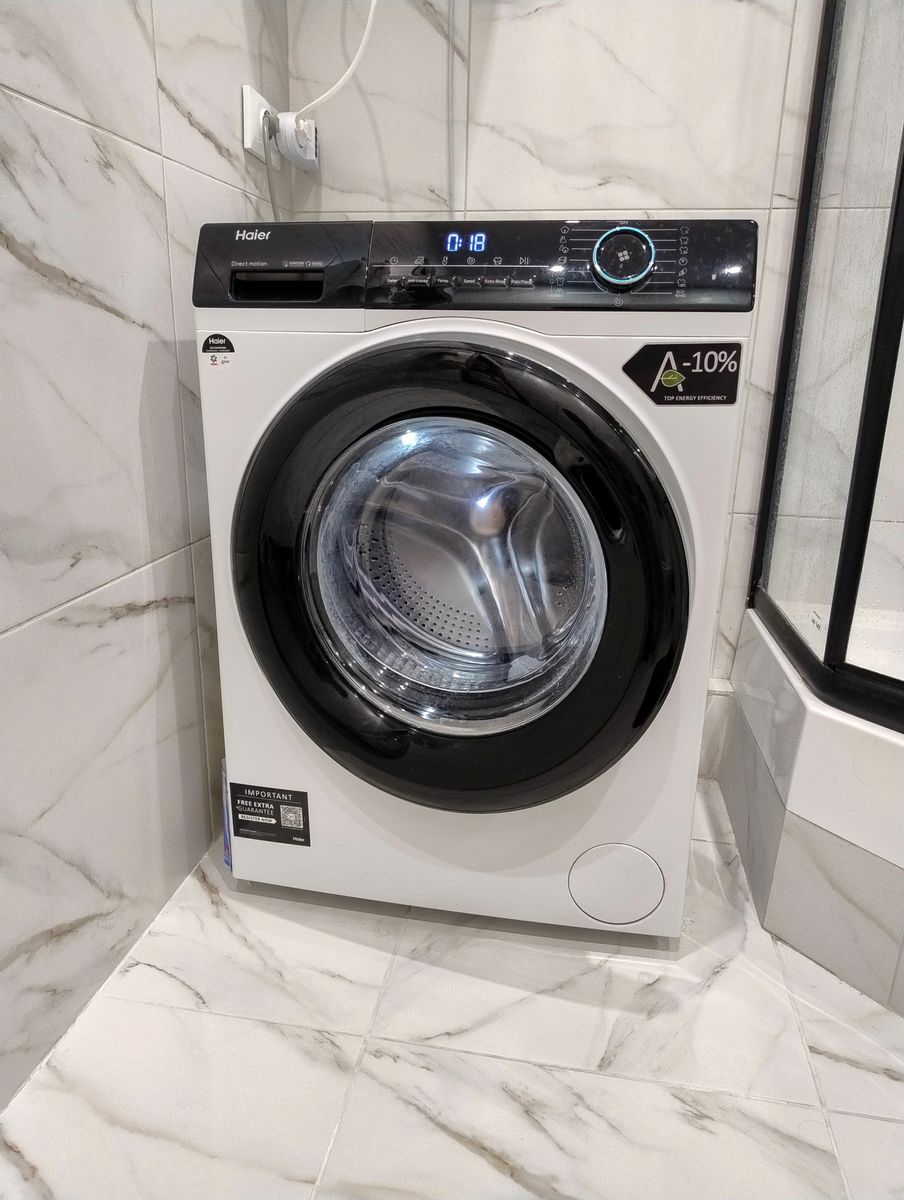 1835035796108701