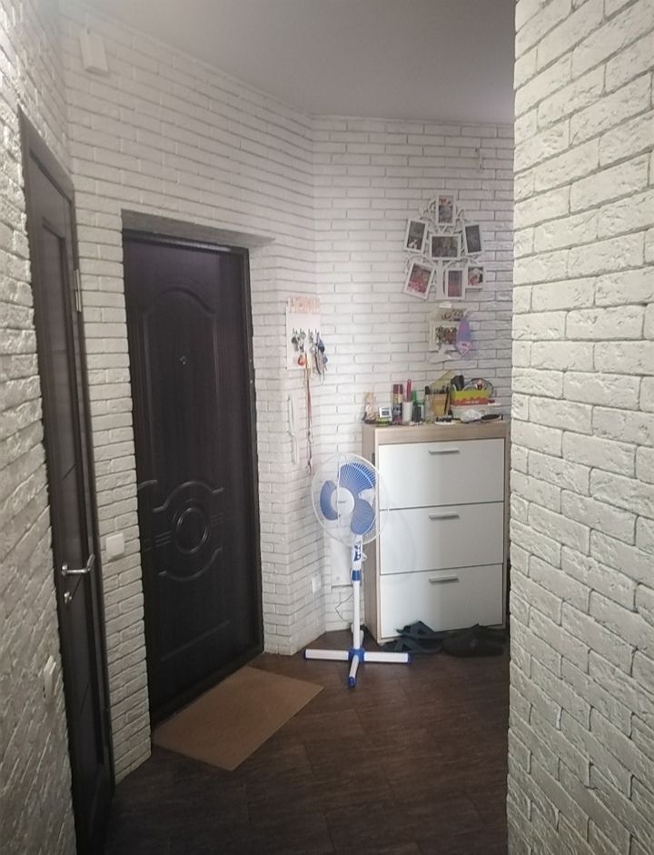 1835788886571701