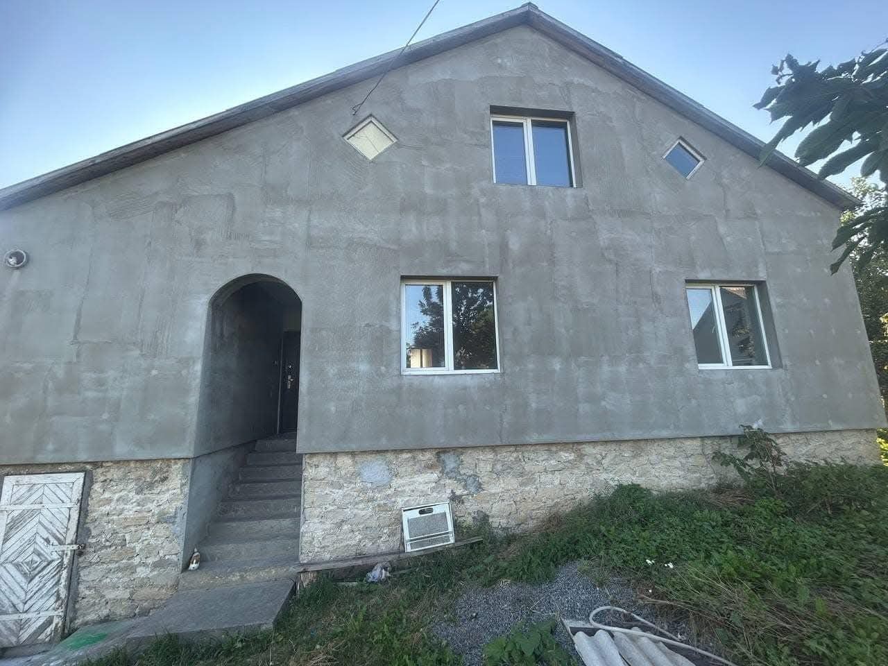 1825126268264702
