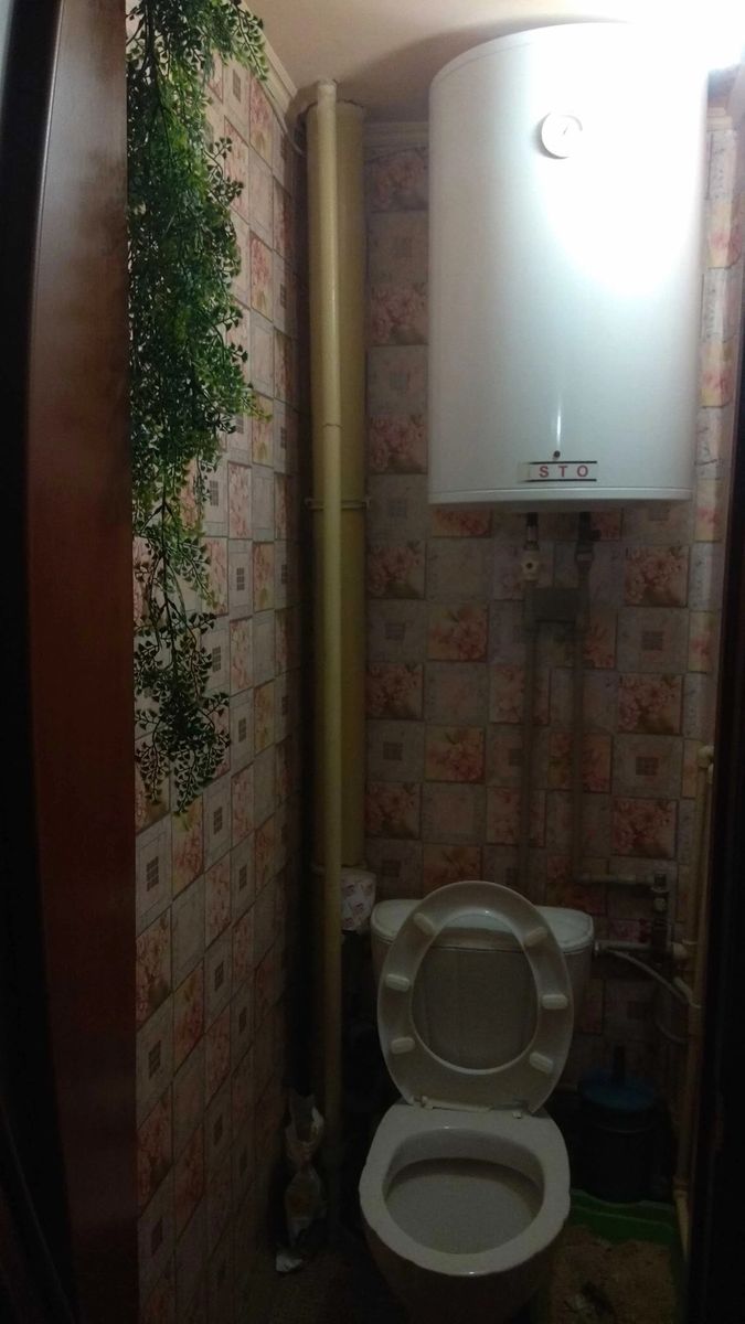 1837794530473702