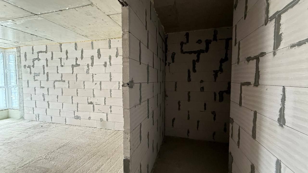 1829552366692703