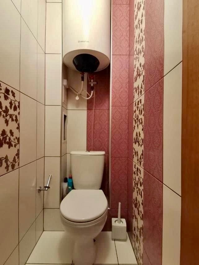 1831372797618703