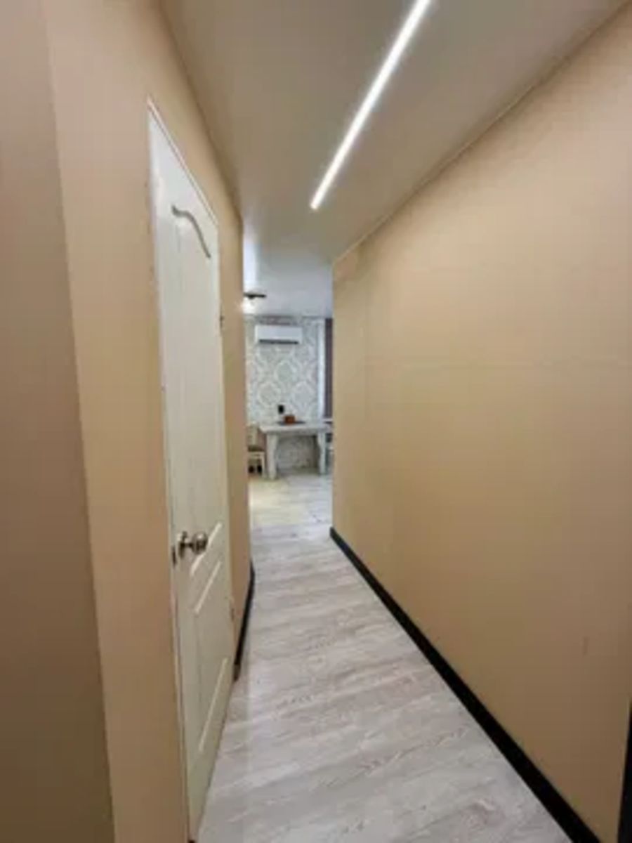 1834073371873703