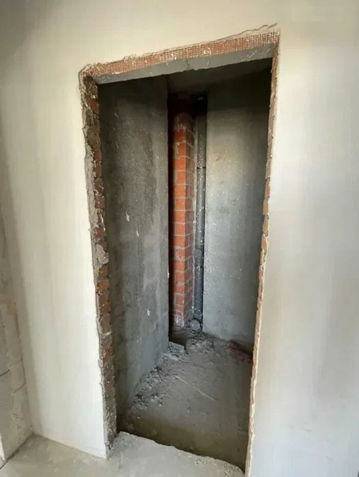 1828392011184704