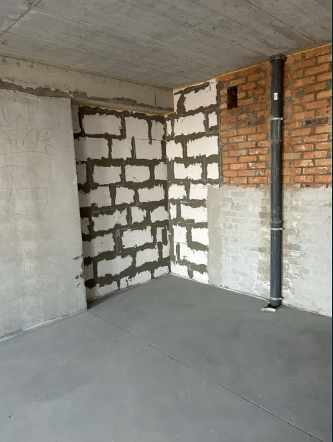 1832668246588704