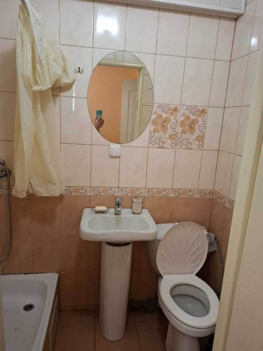 1835719138316704