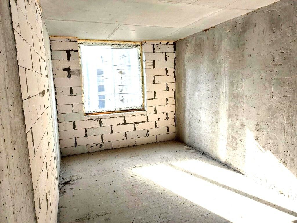 1833825388465709