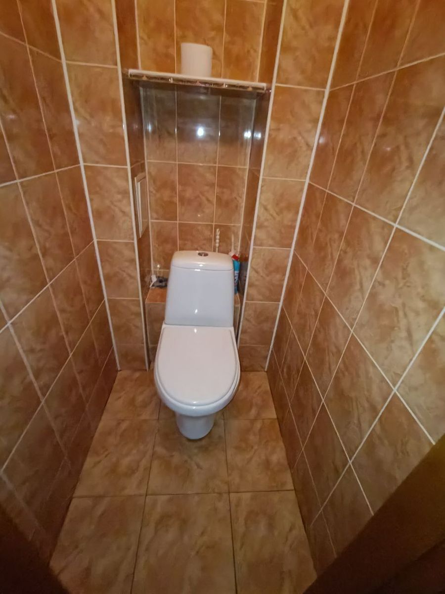 1818493348974071