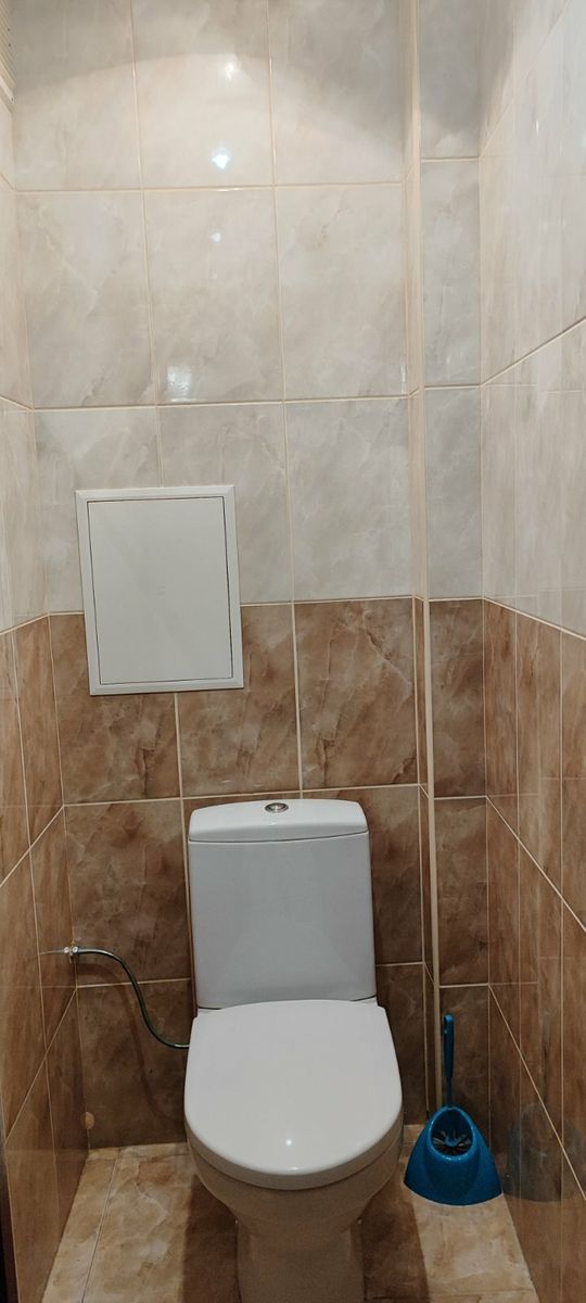 1835244056709071