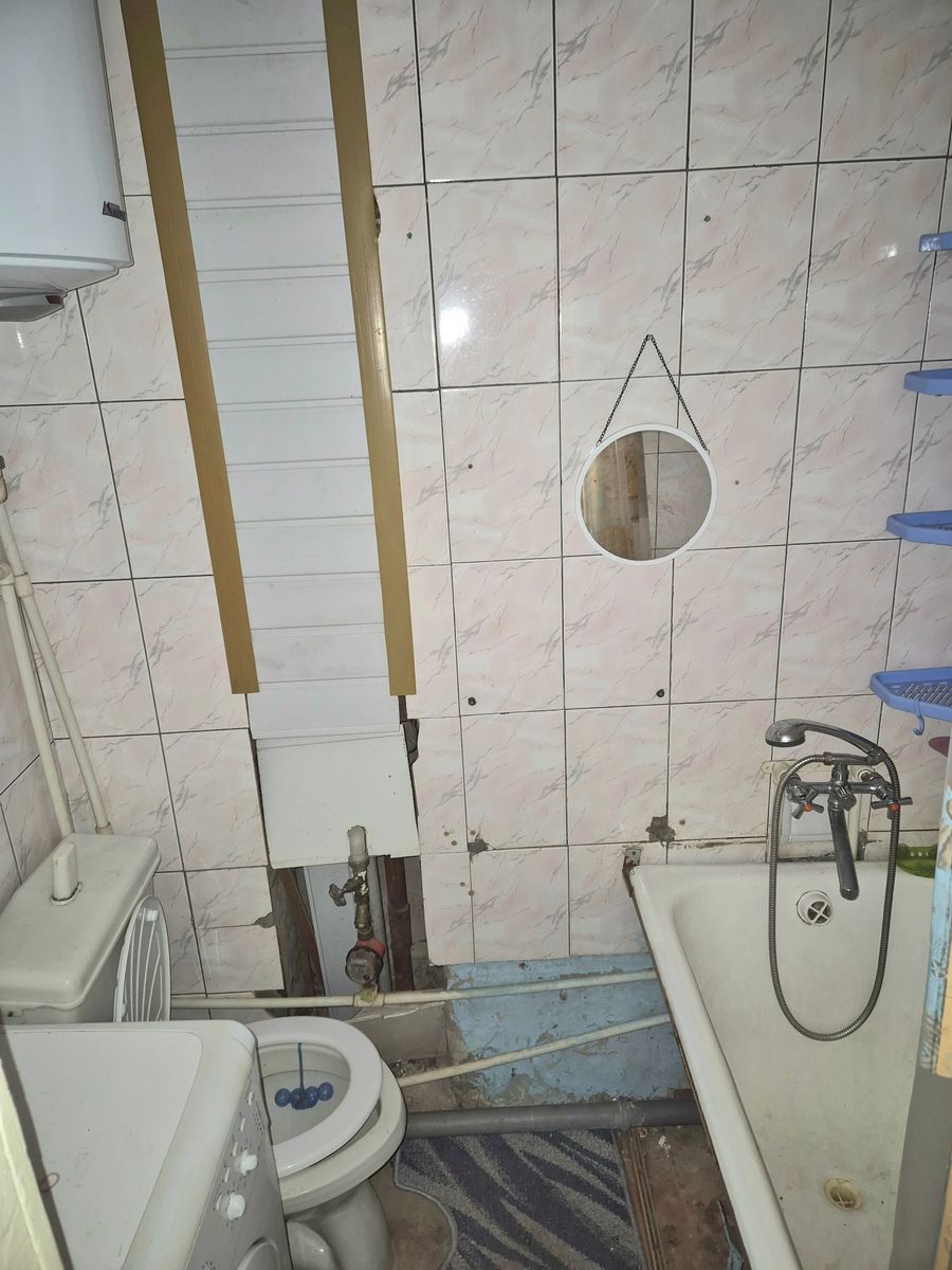 1837091672245071