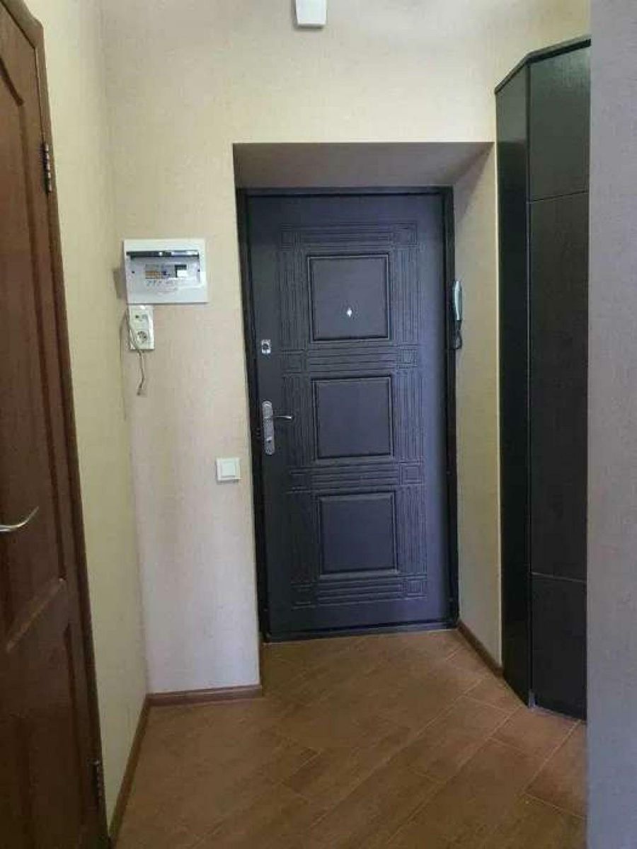 1833898907757710