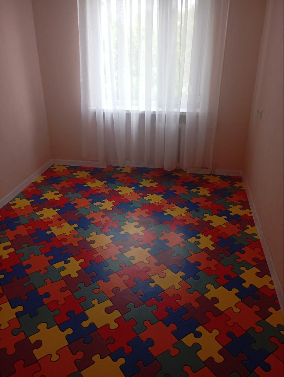 1833378346453711