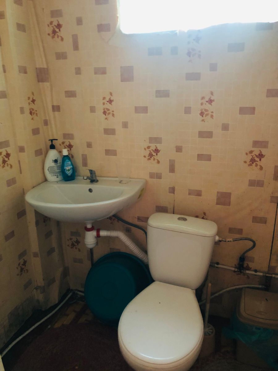 1835794453639711