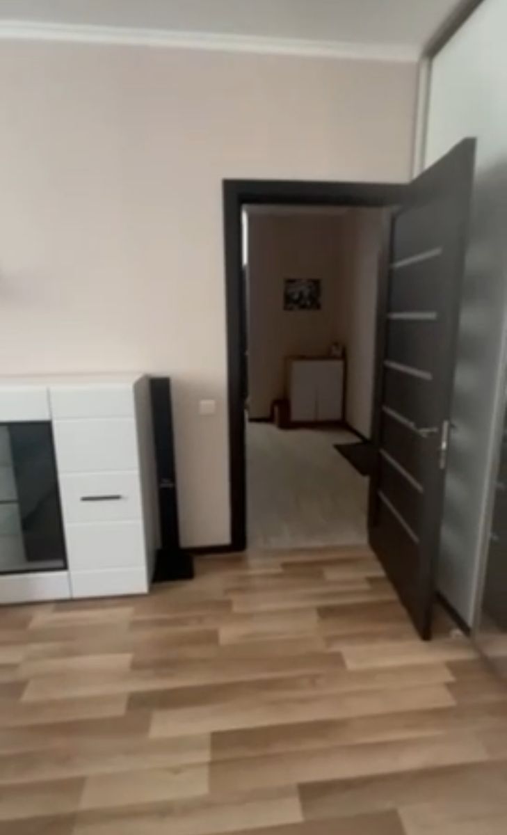 1836454107526711
