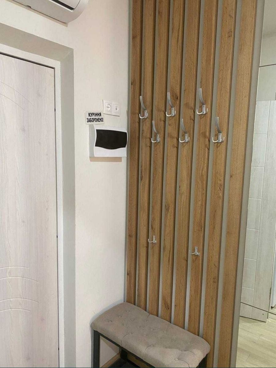 1838730384363711