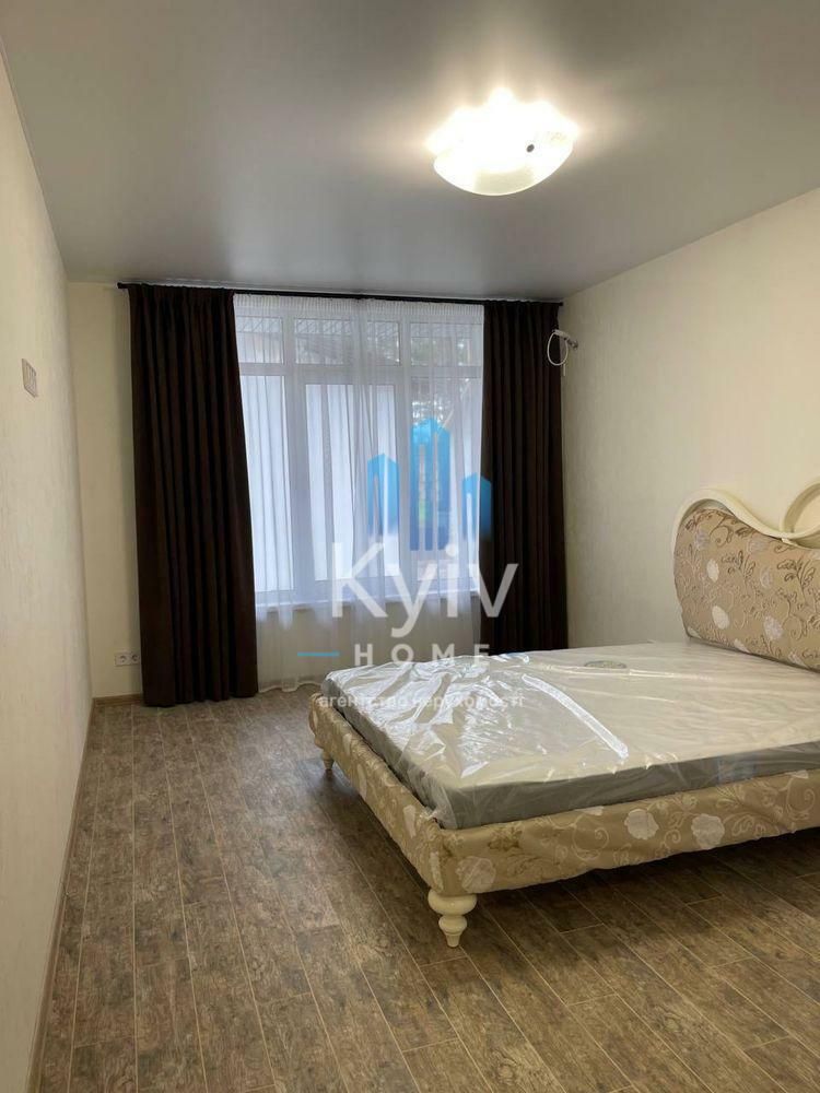 1835436576099712