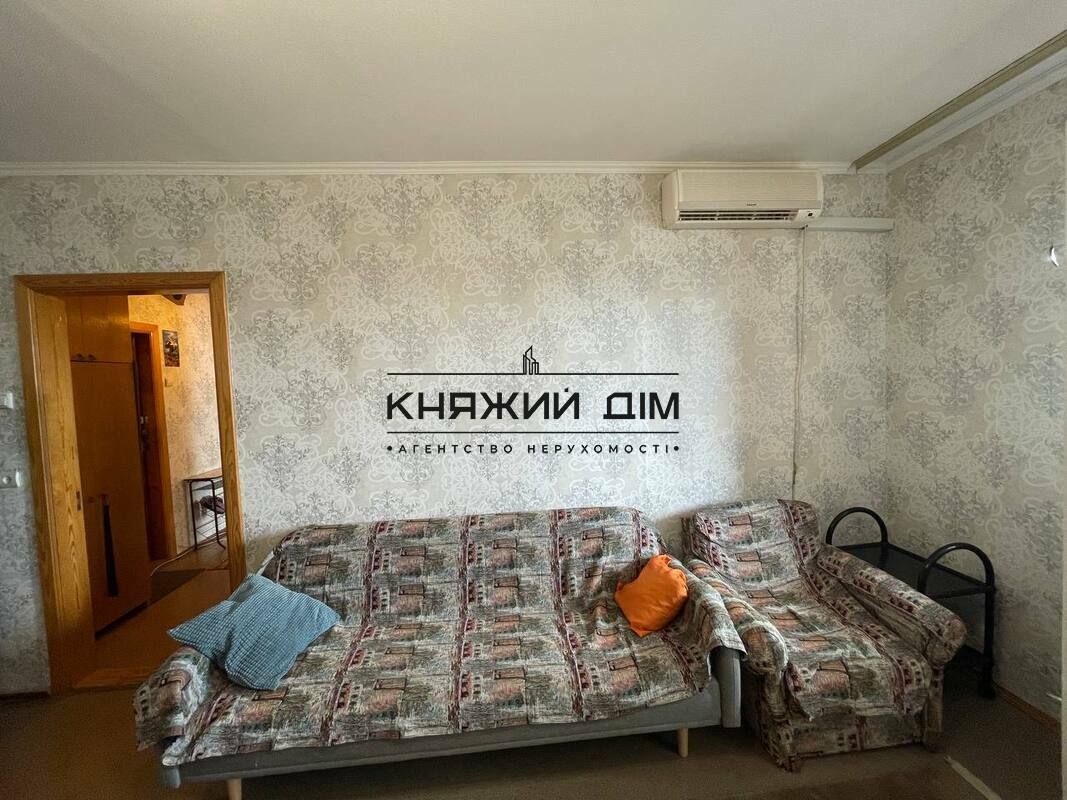 1832537551847714