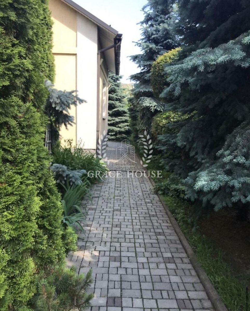 1837155321691714