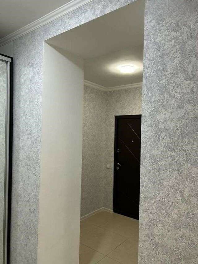 1832718432475715