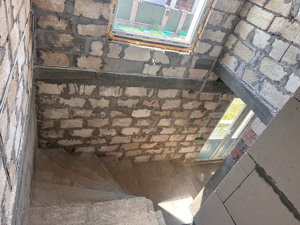 1837171057891715