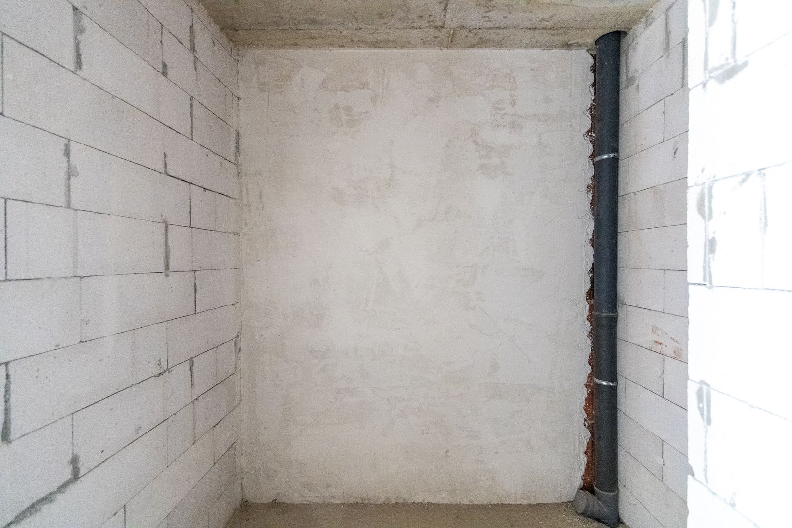 1837974029763719
