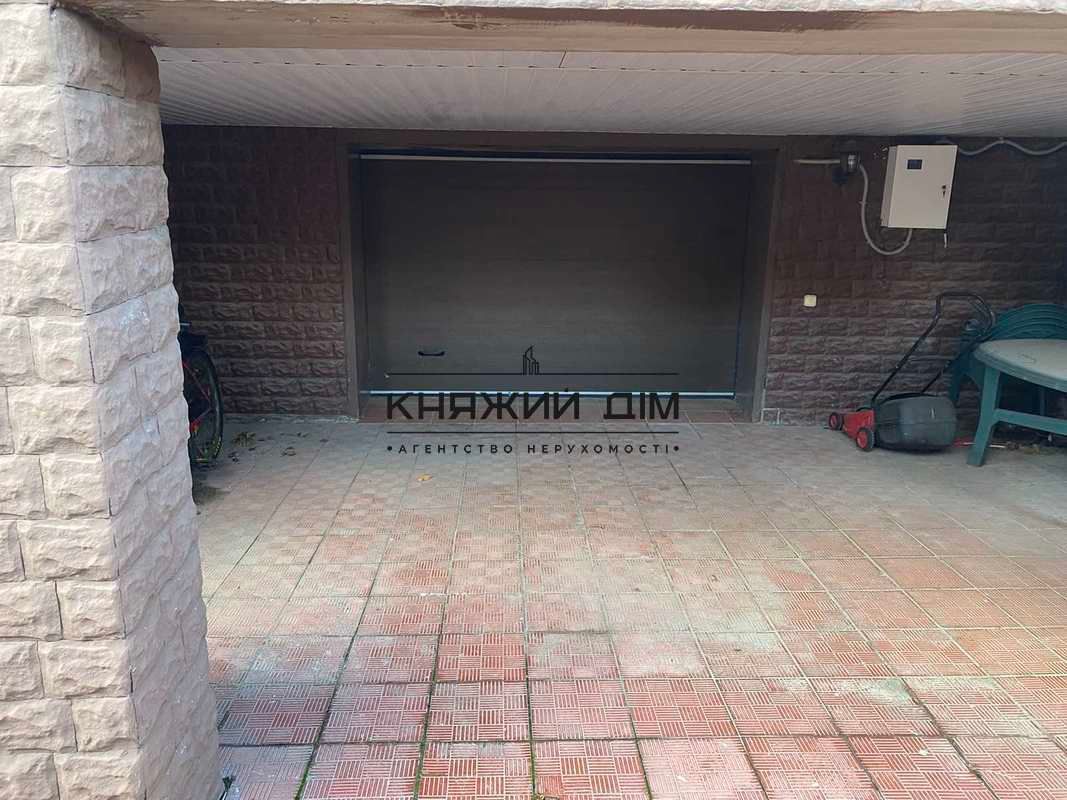 1835705585629072