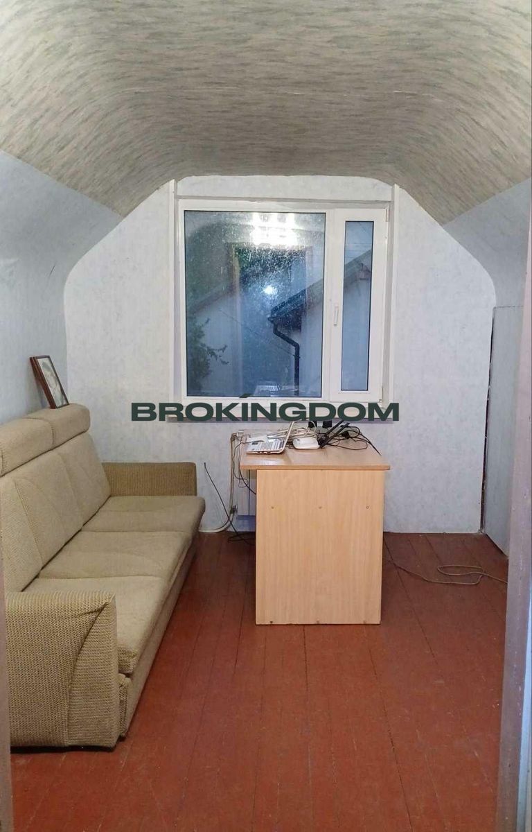 1835161443873721