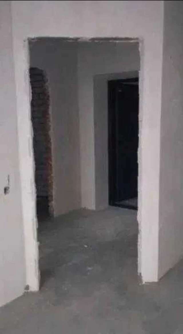 1835171378549723
