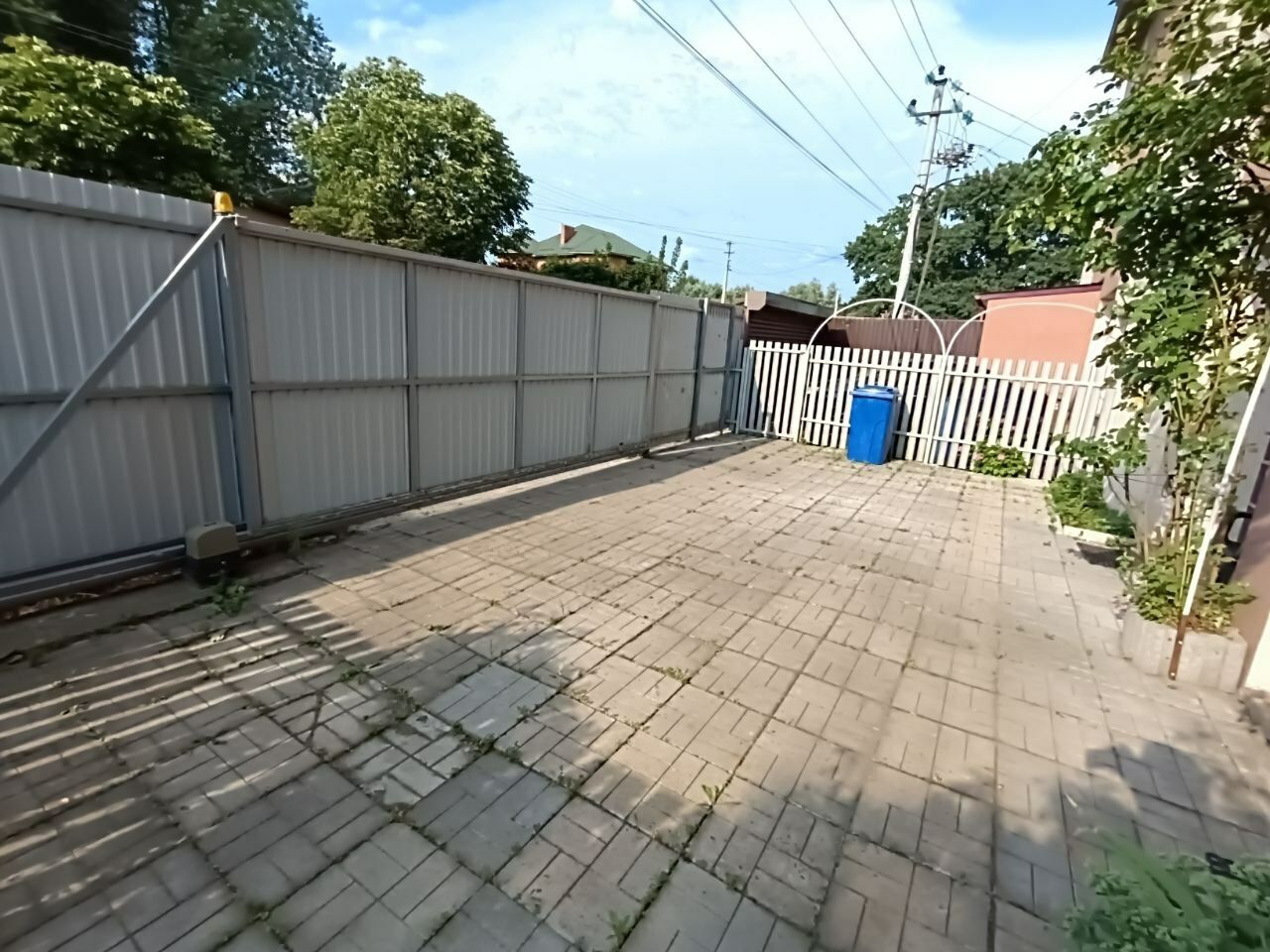1838523477305724