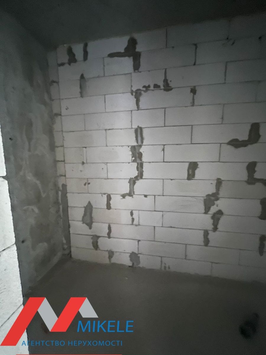 1835087218265725