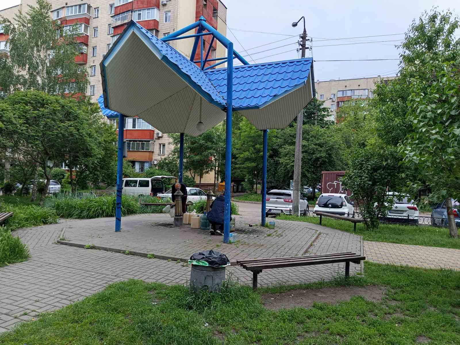 1833158293903726
