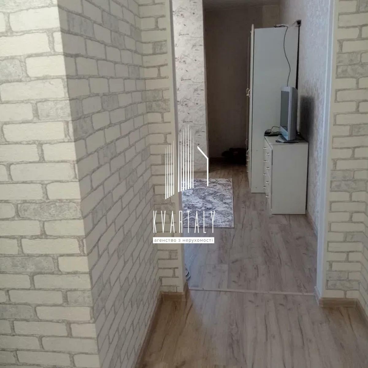 1830992848505727