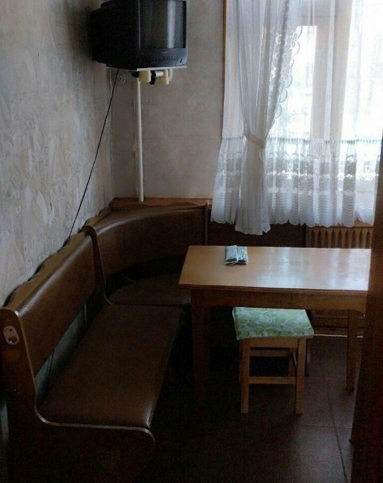 1832530393927727