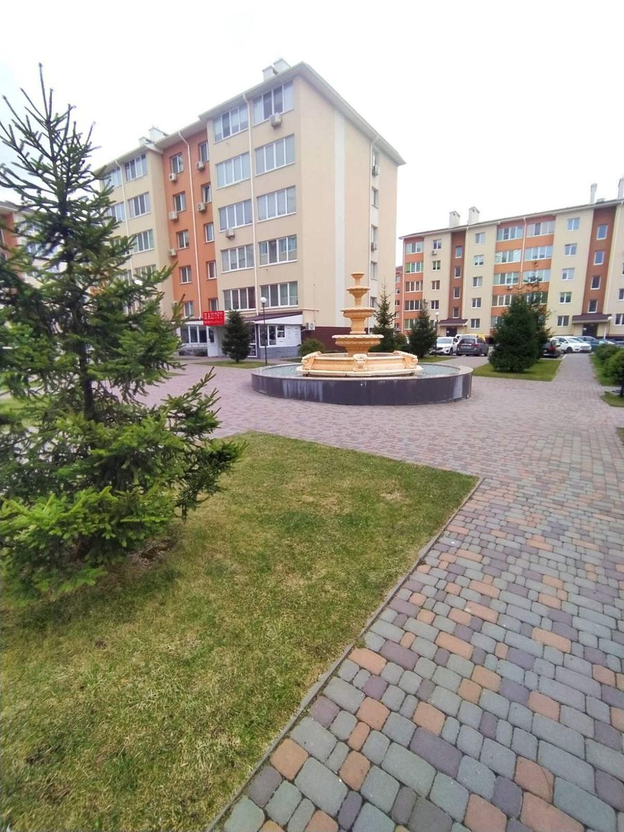 1761446785861728
