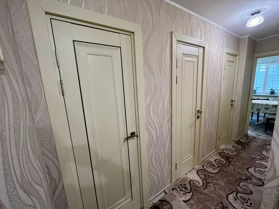 1830124669472728
